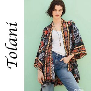 Tolani “Kayla” kimono jacket with pockets